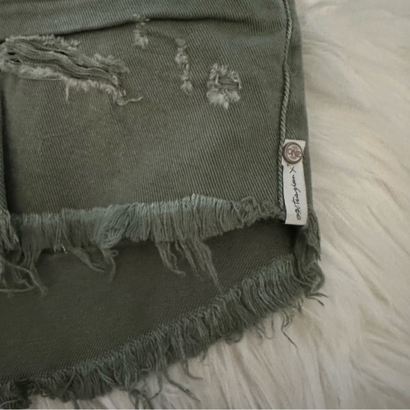 One Teaspoon Super Khaki Brandos Relax Fit Denim Shorts Size 27 - Picture 9 of 12